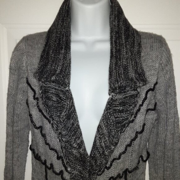 Small, Long Knit Sweater * Check Measurements * Grey * Like New * Tall, Med, Reg - Picture 3 of 14